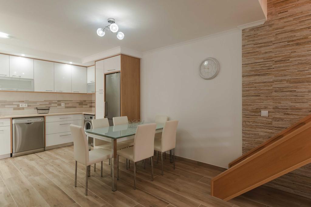 Westside Beach House Пеніші Екстер'єр фото